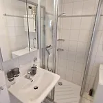 Boehler-landstrasse-154d * Böhl